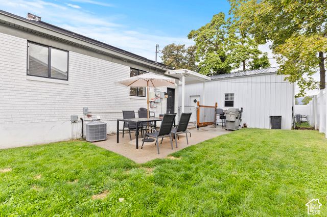 4766 S 200 W, Washington Terrace, UT 84405