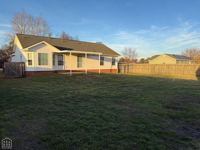 326 E Robinson Street, Bay, AR 72411