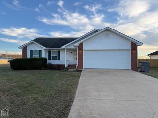 326 E Robinson Street, Bay, AR 72411