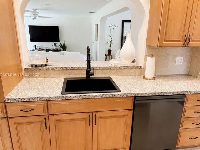 4611 SW 82nd Court 0, Miami, FL 33155