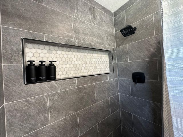 6377 MYRTLEWOOD ROAD, North Port, FL 34287