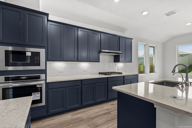 6915 Comanche Cave, San Antonio, TX 78233