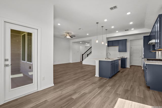 6915 Comanche Cave, San Antonio, TX 78233