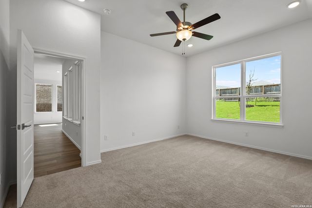 6915 Comanche Cave, San Antonio, TX 78233
