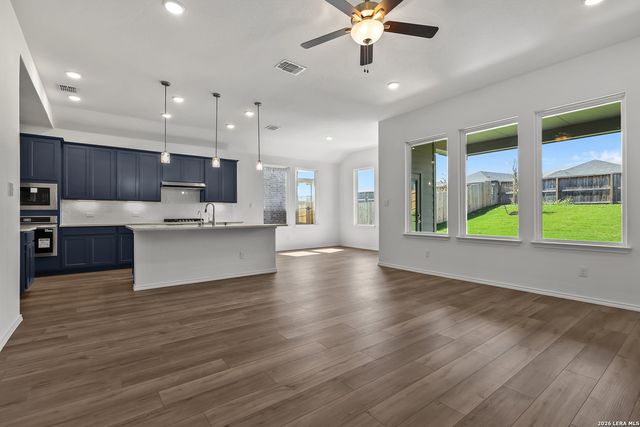 6915 Comanche Cave, San Antonio, TX 78233