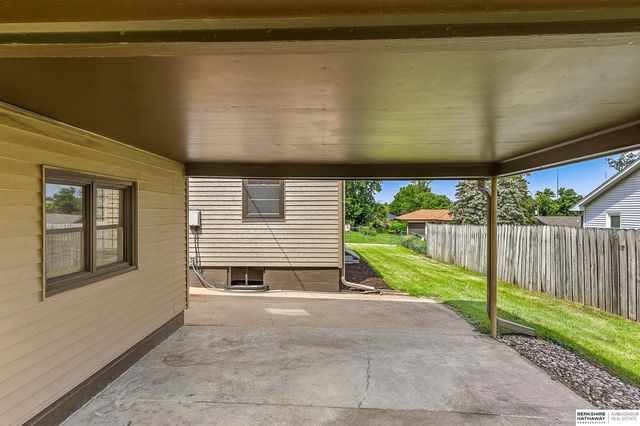 6424 Fowler Avenue, Omaha, NE 68104