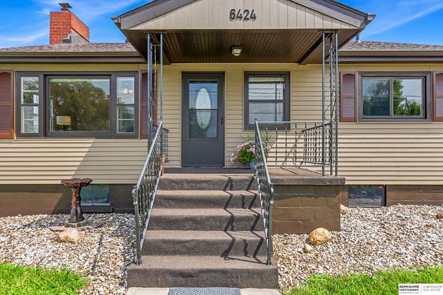 6424 Fowler Avenue, Omaha, NE 68104