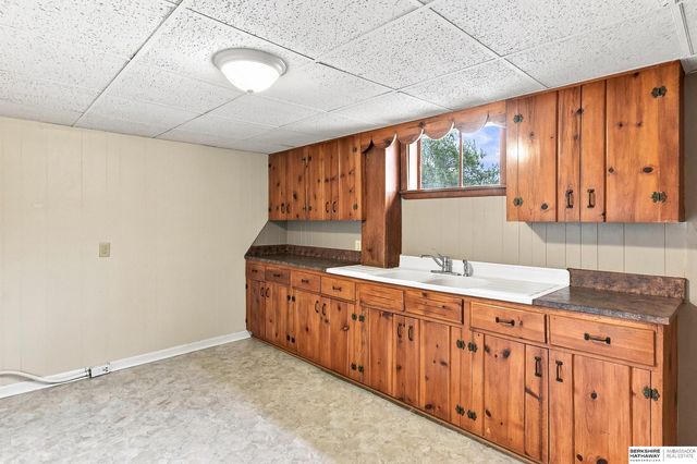 6424 Fowler Avenue, Omaha, NE 68104