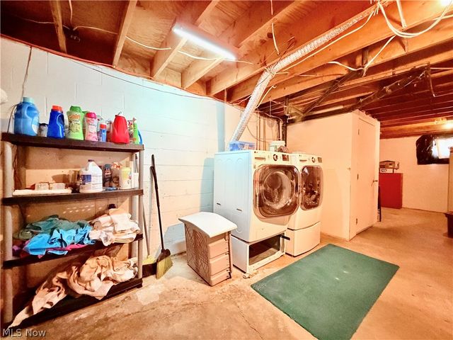 805 4th Street, Belpre, OH 45714
