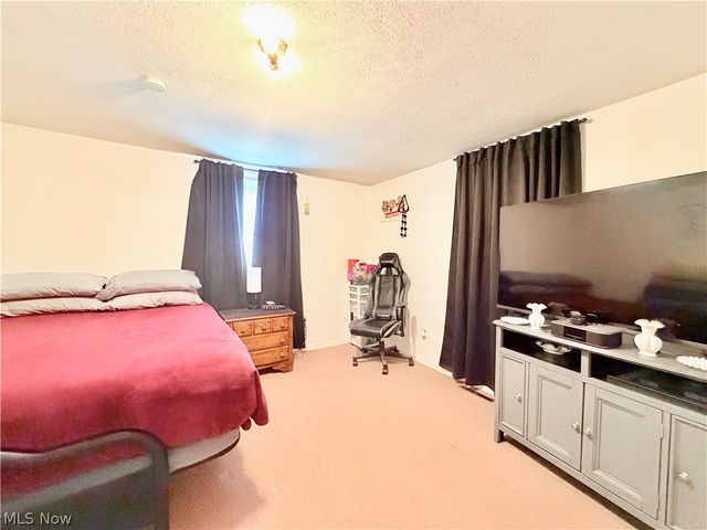 805 4th Street, Belpre, OH 45714