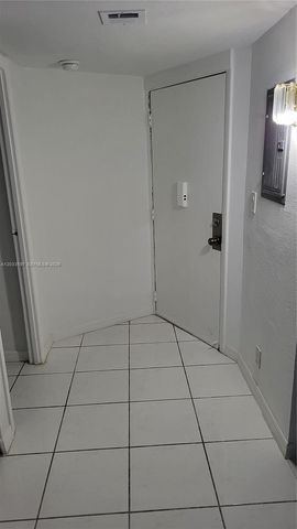 3401 N Country Club Drive 211, Aventura, FL 33180