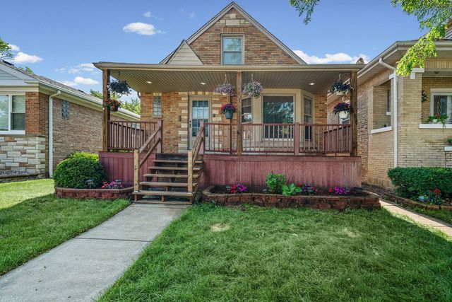 4953 N Meade Avenue, Chicago, IL 60630