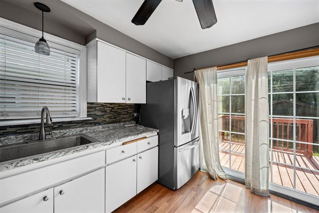 4953 N Meade Avenue, Chicago, IL 60630