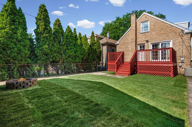 4953 N Meade Avenue, Chicago, IL 60630