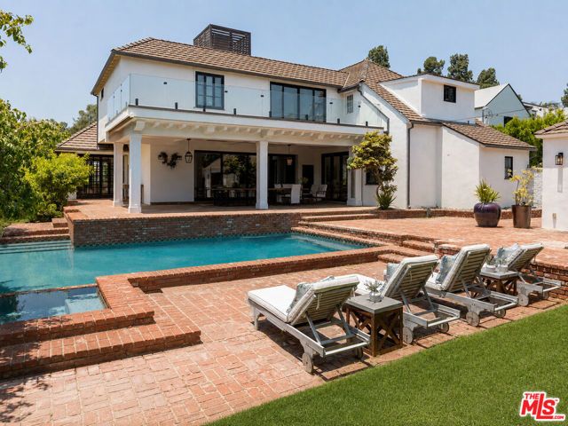 908 N Rexford Drive, Beverly Hills, CA 90210
