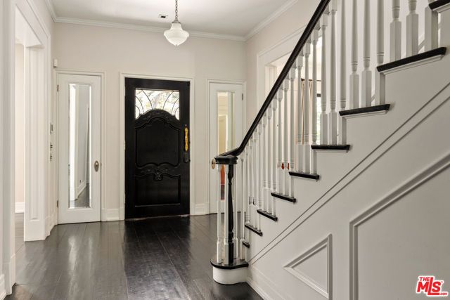 908 N Rexford Drive, Beverly Hills, CA 90210