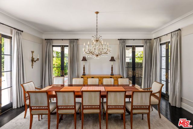 908 N Rexford Drive, Beverly Hills, CA 90210