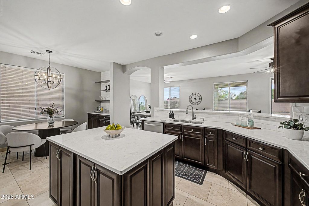 590 S EMERSON Street, Chandler, AZ 85225 — photo 2