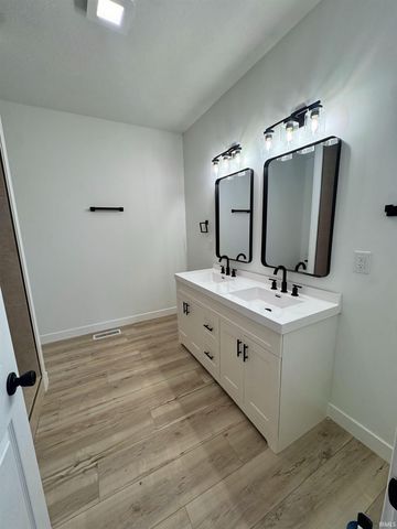 12954 E HIRTH Lane, Springville, IN 47462