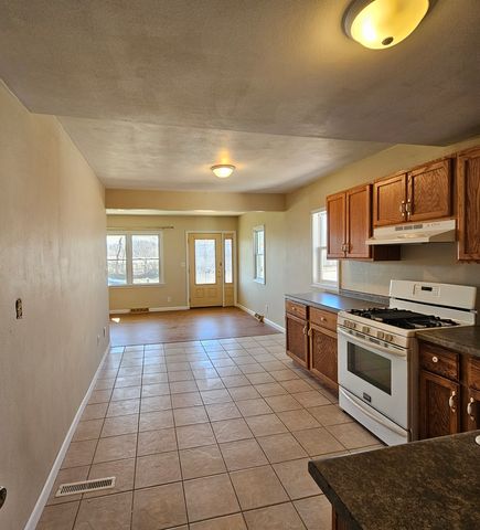 4123 KENNETT Avenue, Rockford, IL 61101