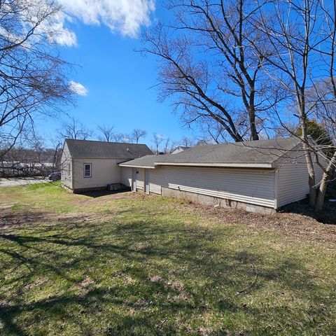 4123 KENNETT Avenue, Rockford, IL 61101