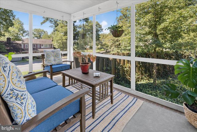 8 TURNER CT, Princeton, NJ 08540