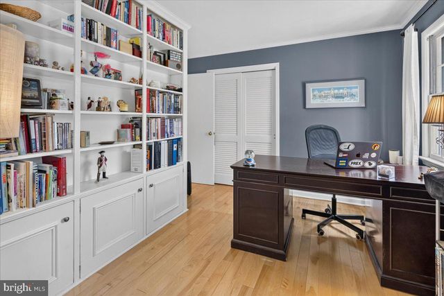 8 TURNER CT, Princeton, NJ 08540