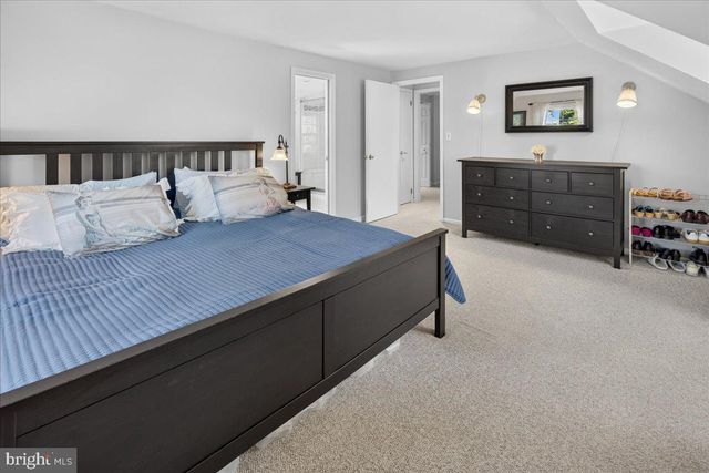 8 TURNER CT, Princeton, NJ 08540