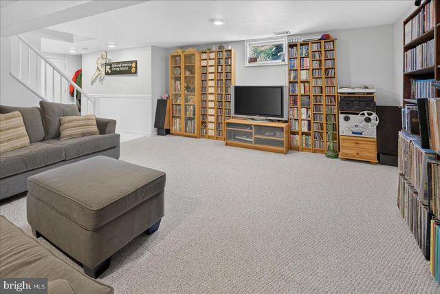 8 TURNER CT, Princeton, NJ 08540