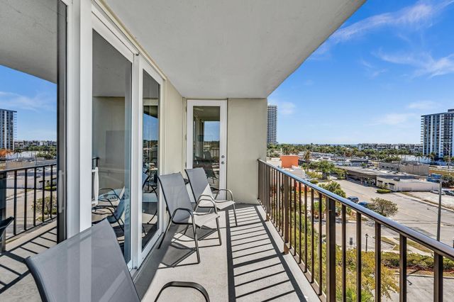 3233 NE 32nd Avenue 703, Fort Lauderdale, FL 33308