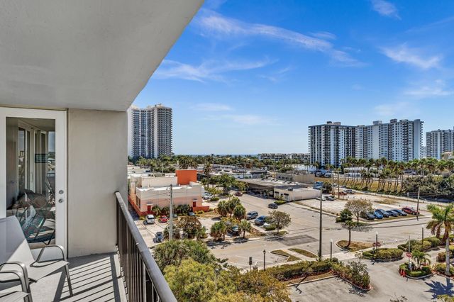 3233 NE 32nd Avenue 703, Fort Lauderdale, FL 33308