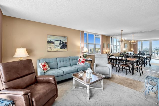 3233 NE 32nd Avenue 703, Fort Lauderdale, FL 33308