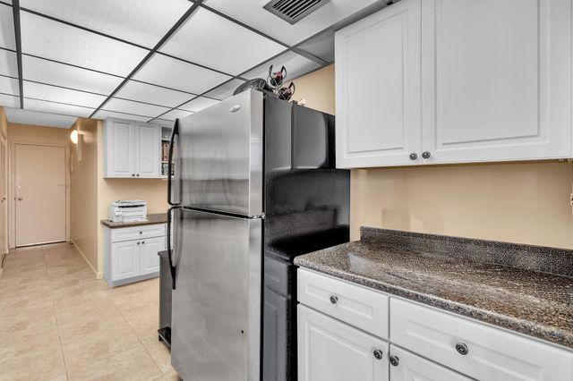 3233 NE 32nd Avenue 703, Fort Lauderdale, FL 33308