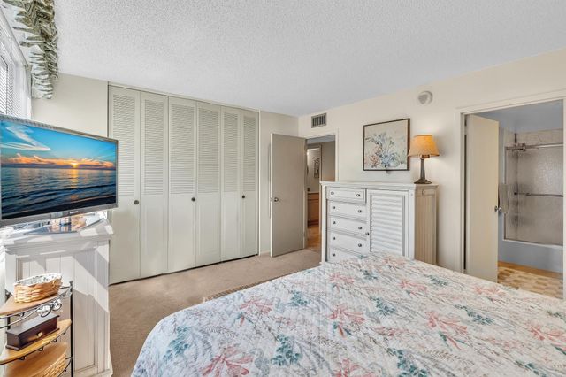 3233 NE 32nd Avenue 703, Fort Lauderdale, FL 33308