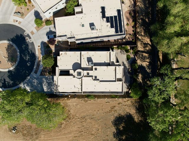 2700 Puerta Del Bosque Lane, Albuquerque, NM 87104