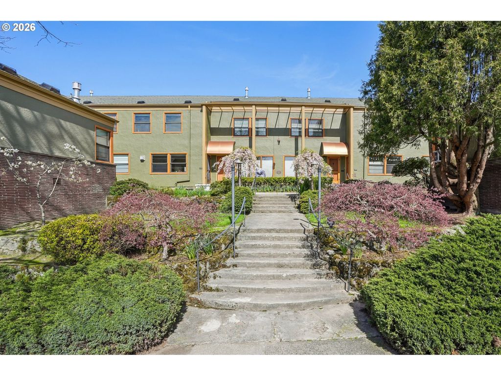 2025 Se CARUTHERS St 17, Portland, OR 97214