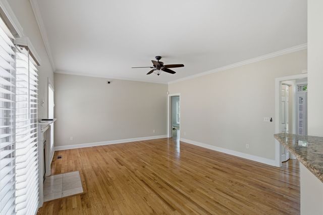 1046 Island Brook Dr, Hendersonville, TN 37075