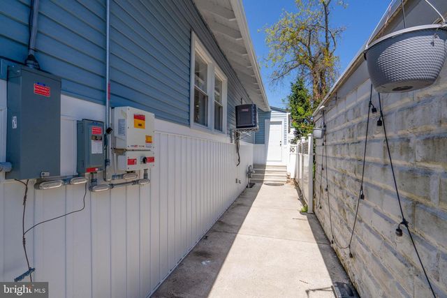 119 N CAMBRIDGE AVE, Ventnor City, NJ 08406