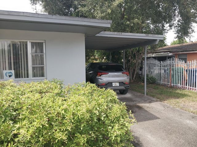 780 NW 179th Street, Miami Gardens, FL 33169