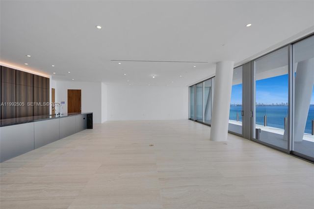 5 Grove Isle Dr. M401, Coconut Grove, FL 33133