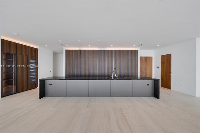 5 Grove Isle Dr. M401, Coconut Grove, FL 33133