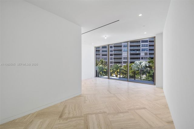 5 Grove Isle Dr. M401, Coconut Grove, FL 33133
