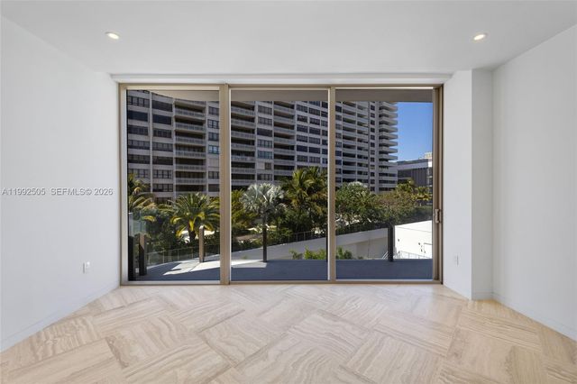 5 Grove Isle Dr. M401, Coconut Grove, FL 33133
