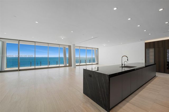 5 Grove Isle Dr. M401, Coconut Grove, FL 33133