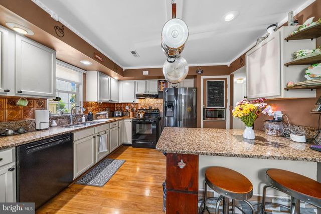 10408 BEAR CREEK DR, Hagerstown, MD 21740