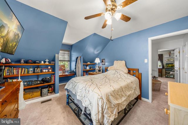 10408 BEAR CREEK DR, Hagerstown, MD 21740