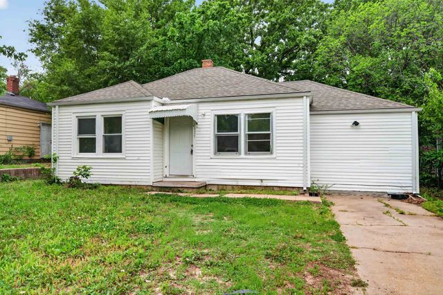 1521 N Volutsia, Wichita, KS 67214