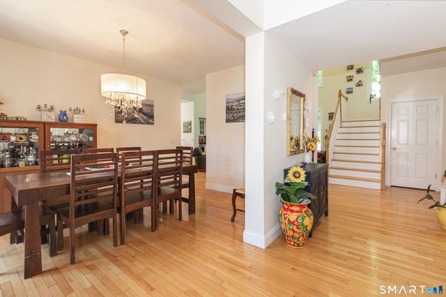 9 Washington Circle 9, Southbury, CT 06488