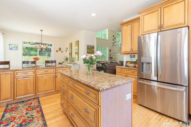 9 Washington Circle 9, Southbury, CT 06488