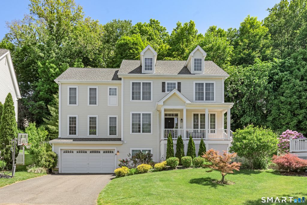 9 Washington Circle 9, Southbury, CT 06488